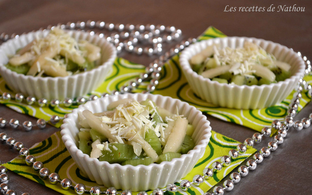Salade de poires, kiwis et chocolat blanc