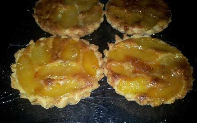 Tartelettes amandine aux pommes caramalisées