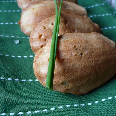Madeleines au jambon et à la ciboulette