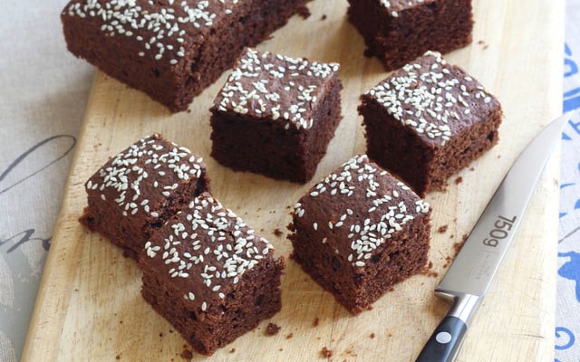 Gâteau chocolat et tahiné sans beurre