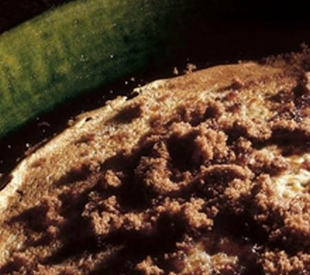 Crêpe au chocolat et aux noix pilées