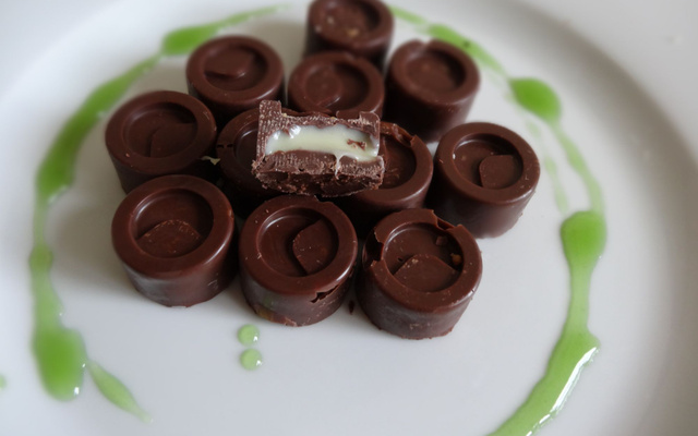 Chocolat au lait et son crémeux chocolat blanc kiwi