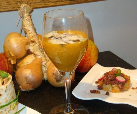 Velouté de courge musquée, émulsion et croûtons de flammenckuche