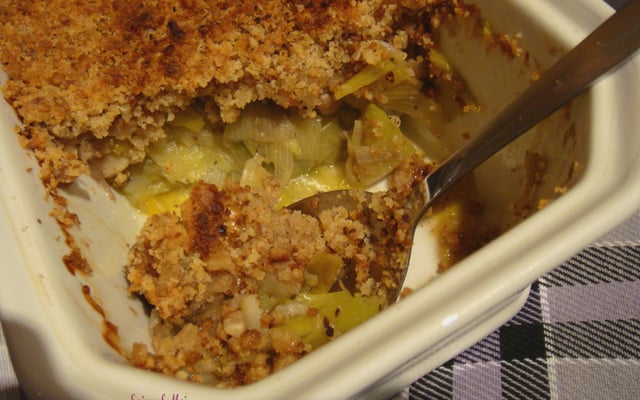 Crumble de poireaux aux noix & fleur de sel