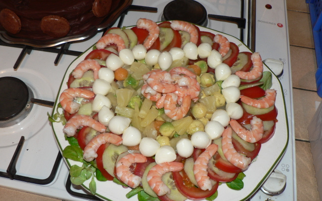 Salade fruitée et sa tartine de chèvre chaud