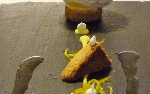 Tarte citron en coque meringuée