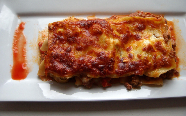 Lasagnes à la bolognaise et aux fromages gratinées