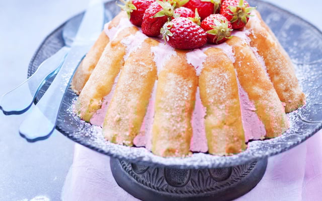 Charlotte aux fraises peu calorique