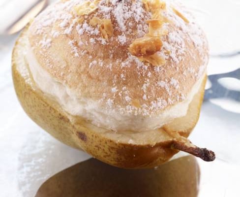 Poire soufflée au Sojasun Noisette/amandes