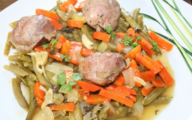 Les sots l'y laissent