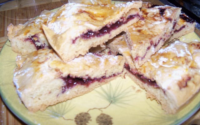 Gâteau Basque à la confiture de cerises