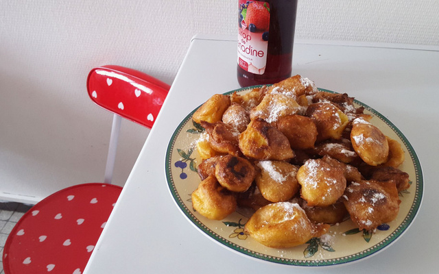 Pets de nonne (beignets à la pâte à choux)