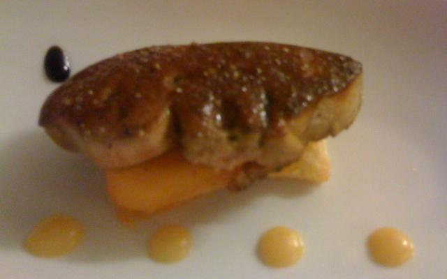 Croustillant de kaki, foie gras et son condiment kaki