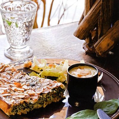 Quiche aux épinards et Saint-Jacques velouté de courgettes