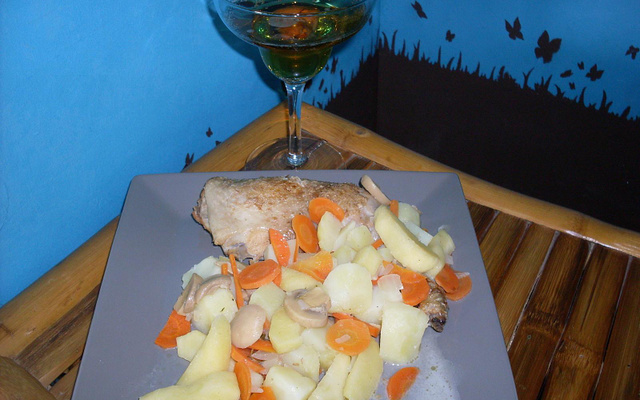 Cuisse de poulet et ses pommes