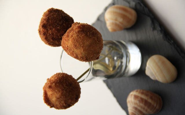 Sucettes d'escargots au Roquefort