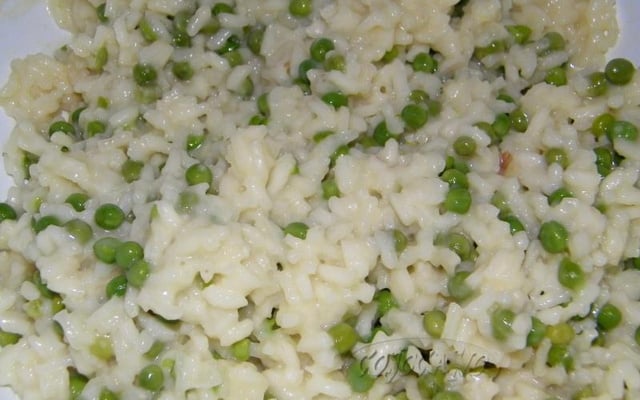 Risotto crémeux aux petits pois et parmesan