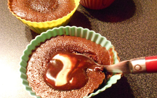 Moelleux au chocolat noir et son cœur coulant au chocolat blanc