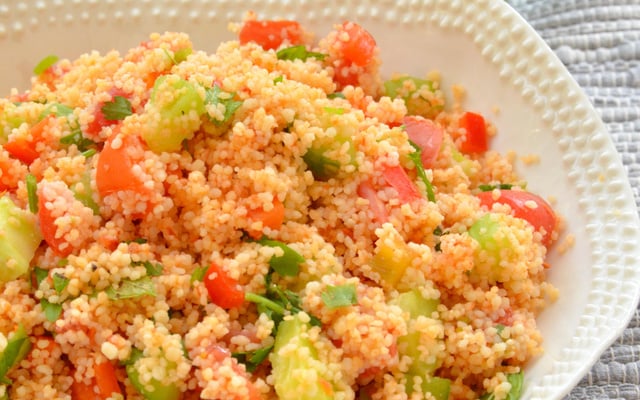 Taboulé aux poivrons, tomates et concombre
