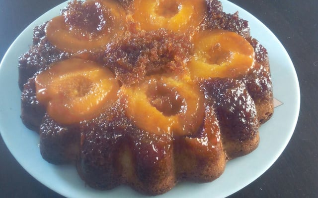 Gâteau à l'ananas caramélisé