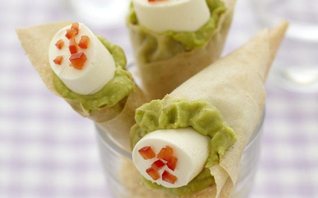 Cornets croustillants au guacamole et Apérivrais Saveurs Provençales