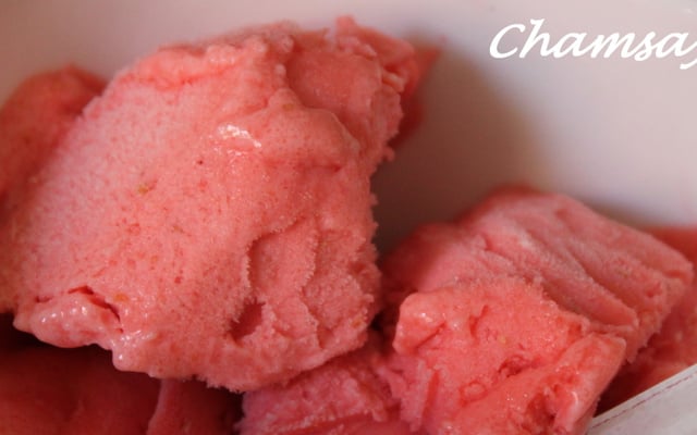 Glace à la fraise classique