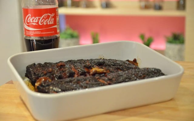 Travers de porc au coca-cola