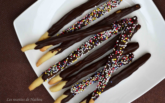 Mikados au chocolat noir
