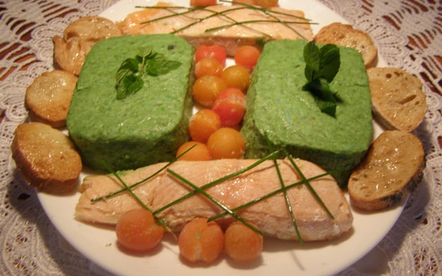 Filets de saumon et purée de poivrons