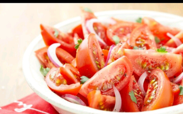 Ma salade de tomate à moi...