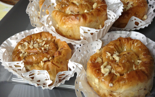 Baklawa Rolls aux noisettes (Mhancha)