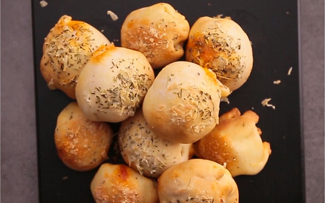 Pizza balls