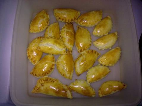 Tourte au saumon fumé et duo de pâte feuilletée et pâte sablée