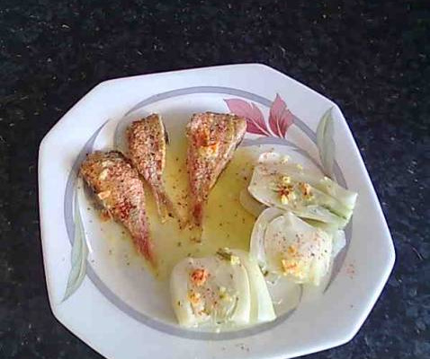 Rouget barbet poêlé, aux fenouils, jus de légumes parfumé au pistil de safran et yaourt