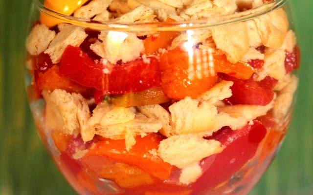 Saute de dinde aux poivrons en coupe