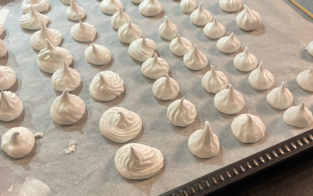 Meringues blanches et moelleuses