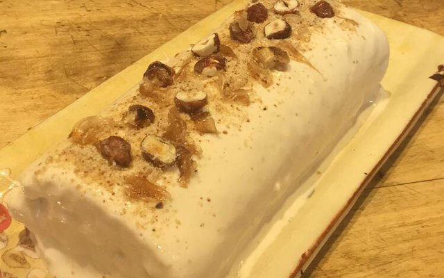 Bûche de Noël à la crème au praliné