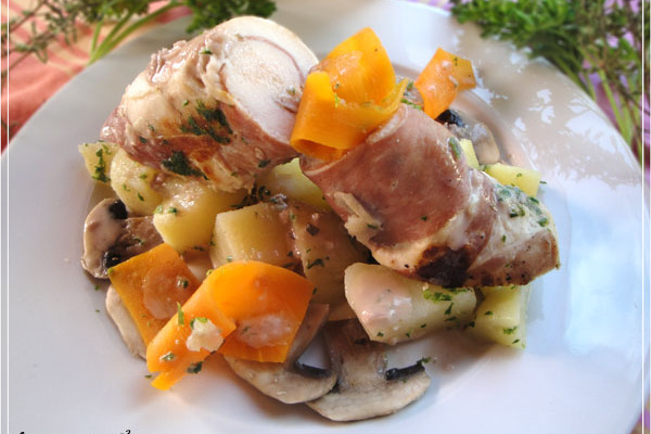 Roulade de dinde au jambon de pays et ses légumes