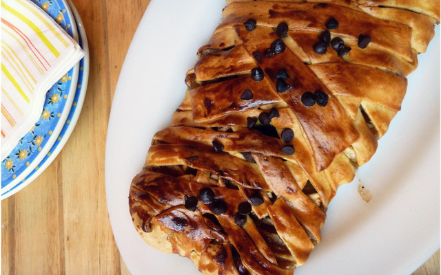 Tarte tressée pommes, cannelle, noisette