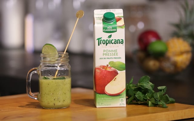 Jus de pomme pressée Tropicana, kiwis, ananas, citron vert, menthe