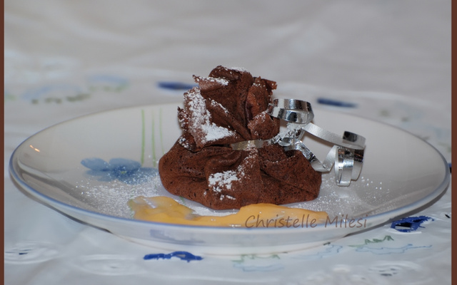 Aumônières chocolatées, crème au citron