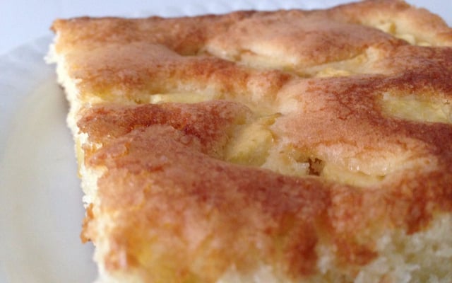 Plaque de gâteau aux pommes