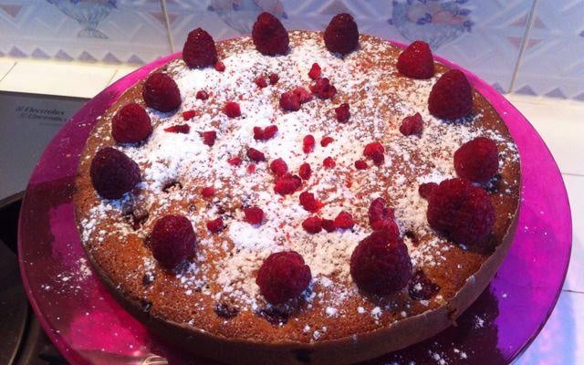 Gâteau aux amandes et aux framboises