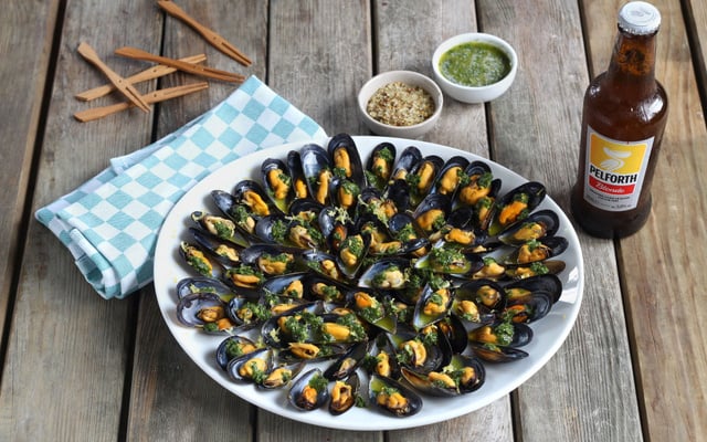 Moules marinées aux herbes et citron façon Léon