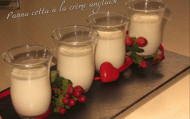 Panna cotta à la crème anglaise