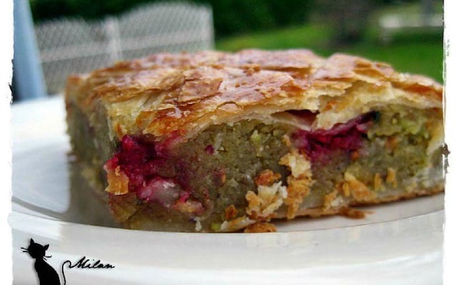 Galette des rois pistache framboise