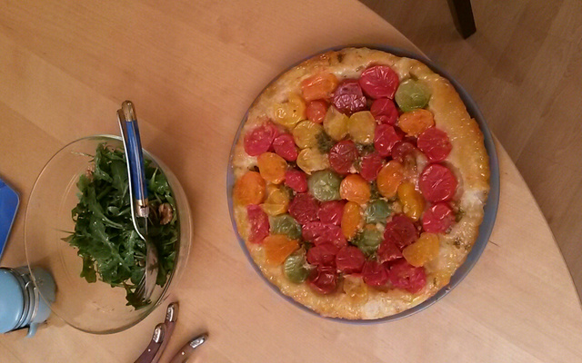 Tatin de tomates cerises chaudes