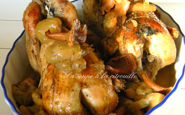 Perdrix aux raisins et aux champignons des bois