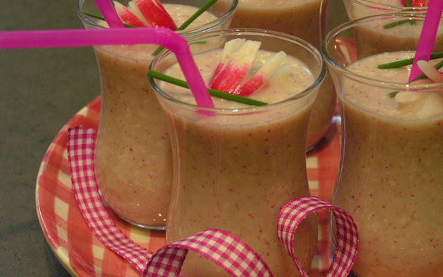 Verrine Gaspacho de radis-concombre, vinaigre balsamique