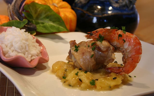 Rencontre improbable - Lapin et Gambas aux saveurs des îles.